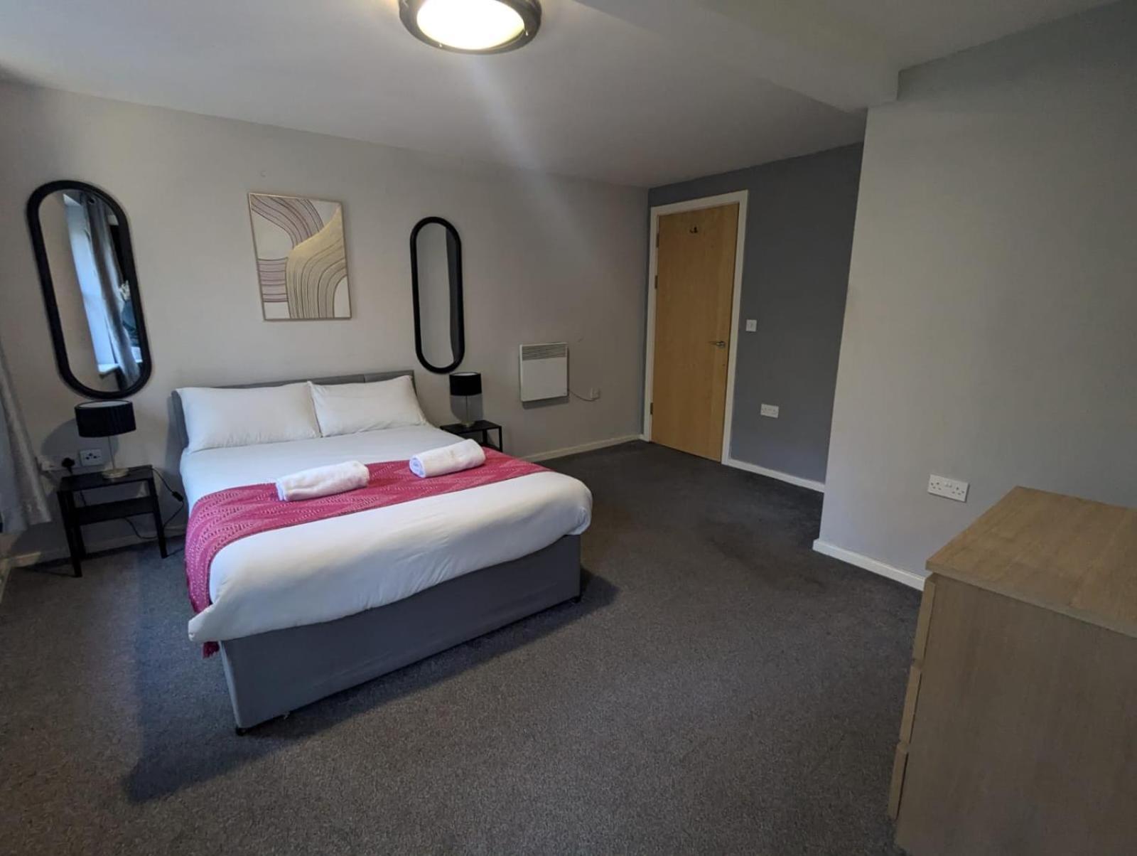 Two Bedroom Quayside River View Apartment